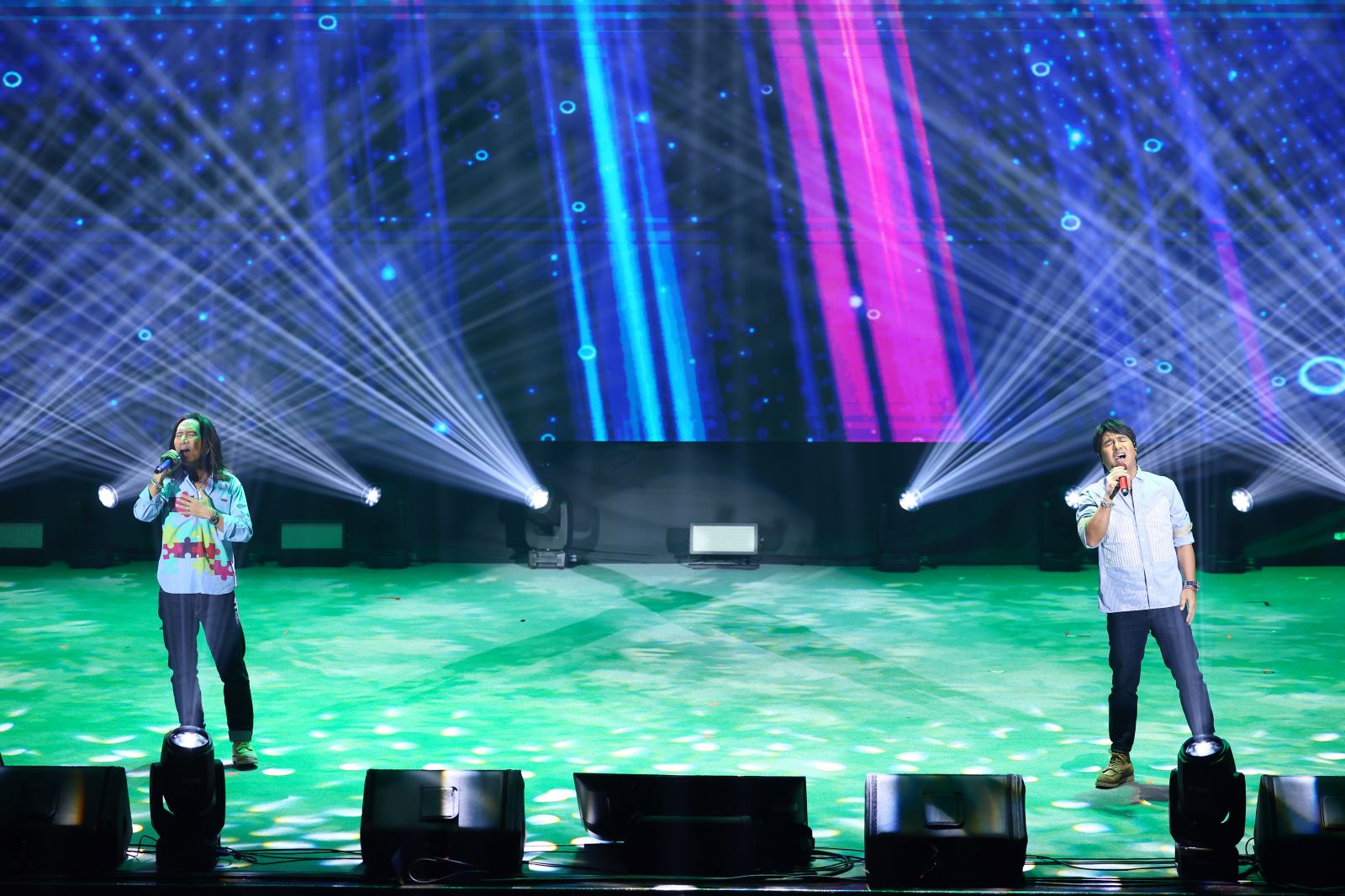 The legendary rock band Power Station delivered a thrilling finale to conclude the celebration.