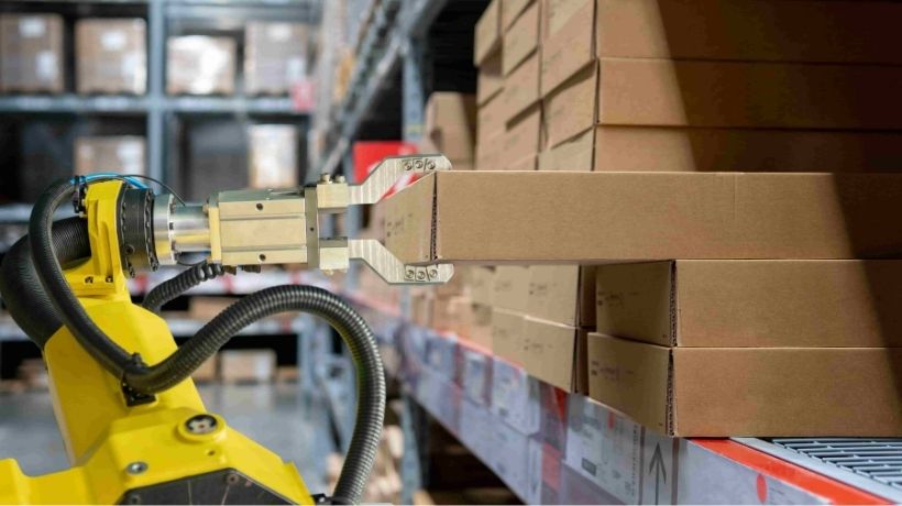 Advantech Edge AI System Application Cases - AMR & Cobot