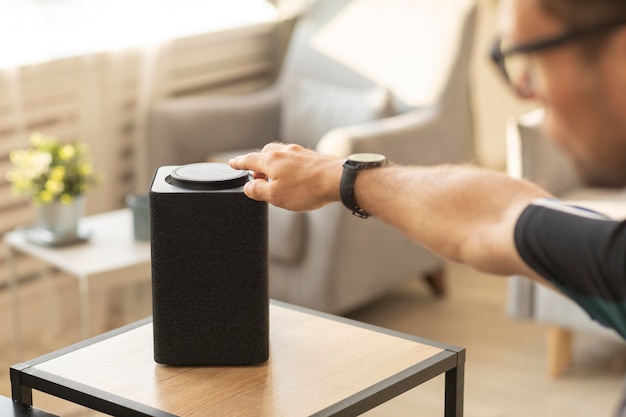 Using a voice-activated shopping assistant at home