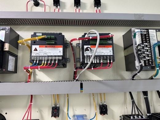 스마트 미터와 연결된 ECU 게이트웨이