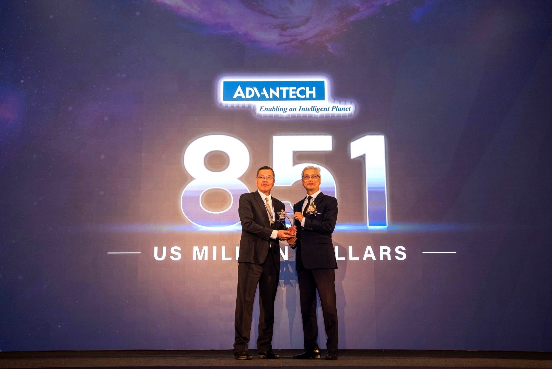 Advantech has been ranked among Top 5 of the Bes - Advantech