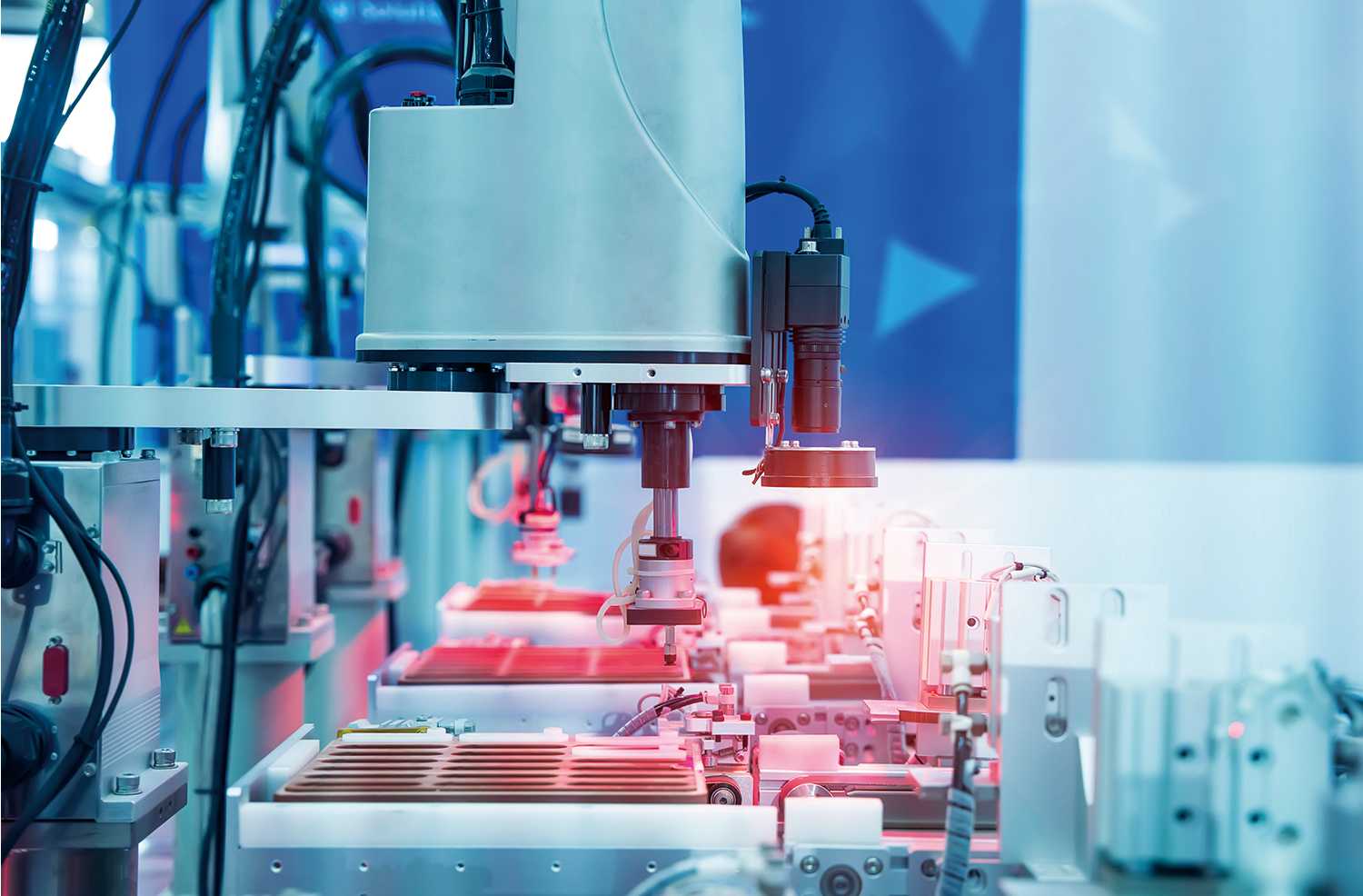 高端 LED 面板检测