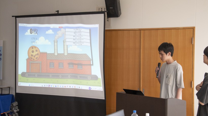 最終日には自分で作成したWebページを発表し合い、互いにフィードバックを交換することで、より深い学びを得ることができました。